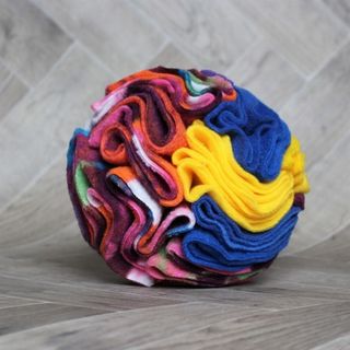 Ruffle Snuffle Ball
