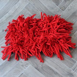Spaghetti Snuffle Mat