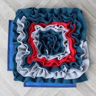 Snuffle Square - Ruffle